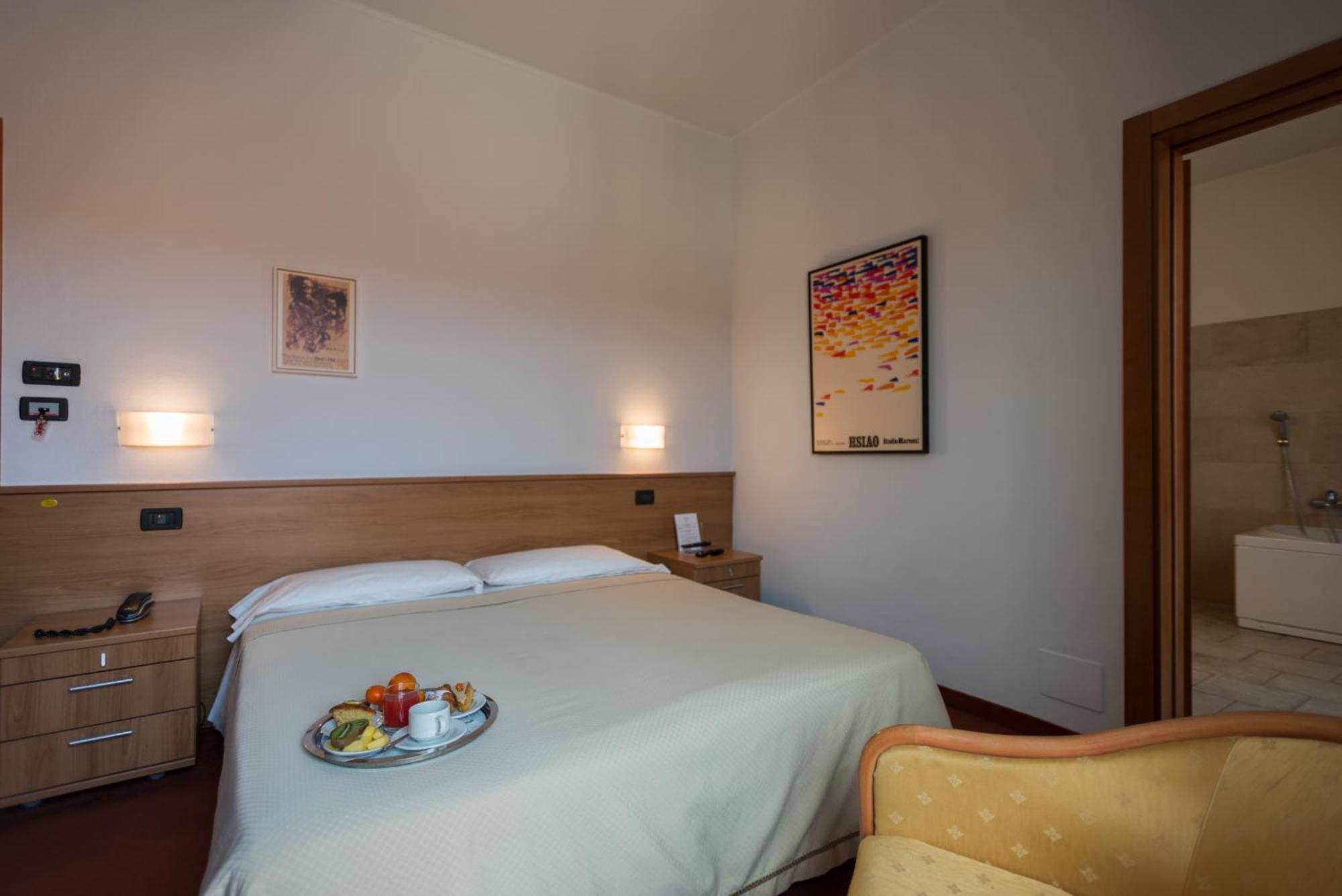 Hotel Lux Alessandria Eksteriør billede