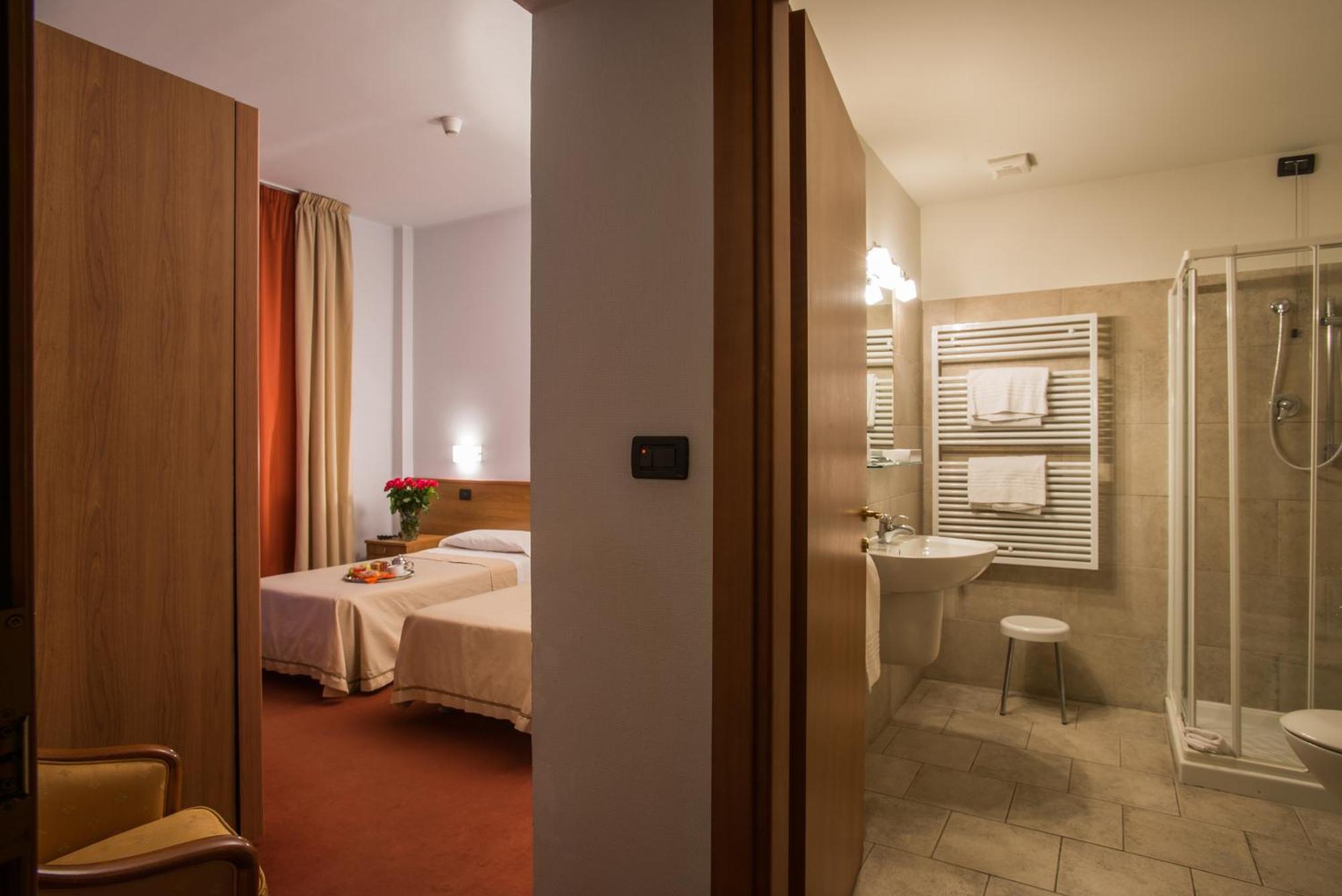 Hotel Lux Alessandria Eksteriør billede