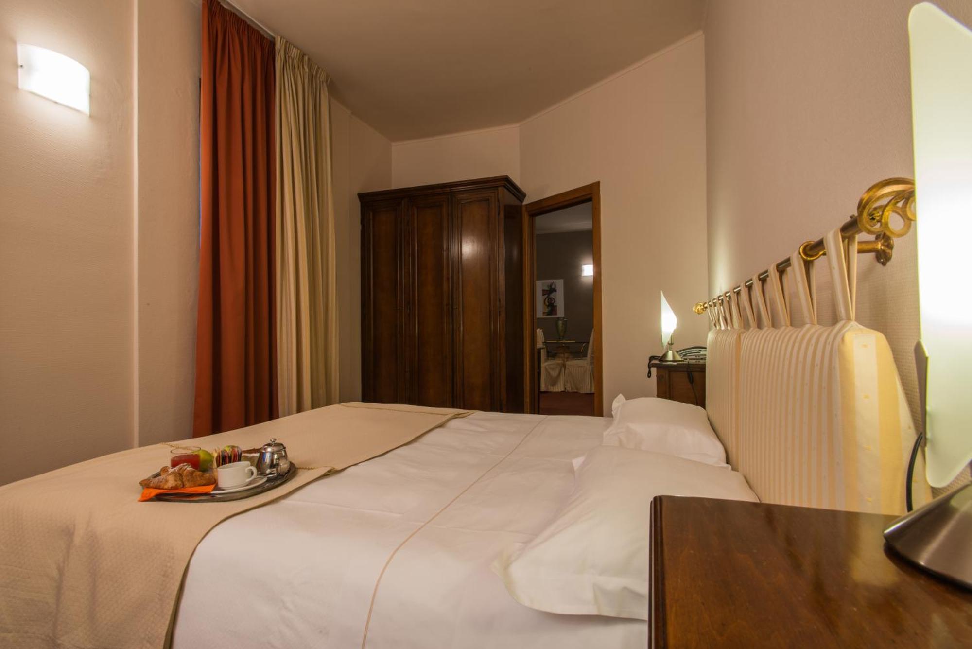 Hotel Lux Alessandria Eksteriør billede
