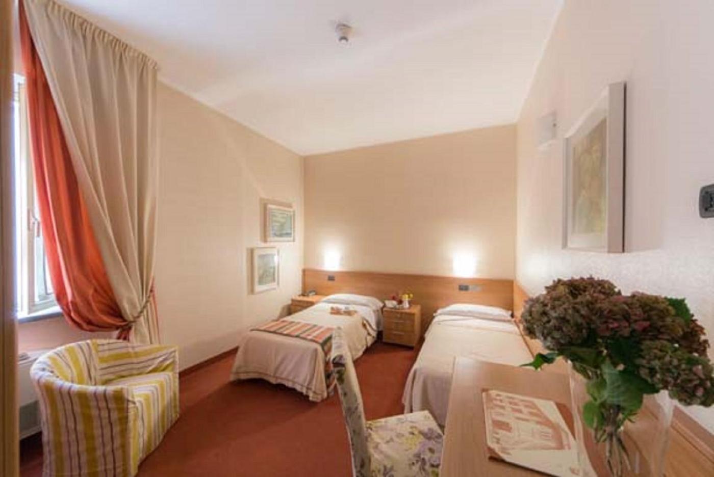 Hotel Lux Alessandria Eksteriør billede