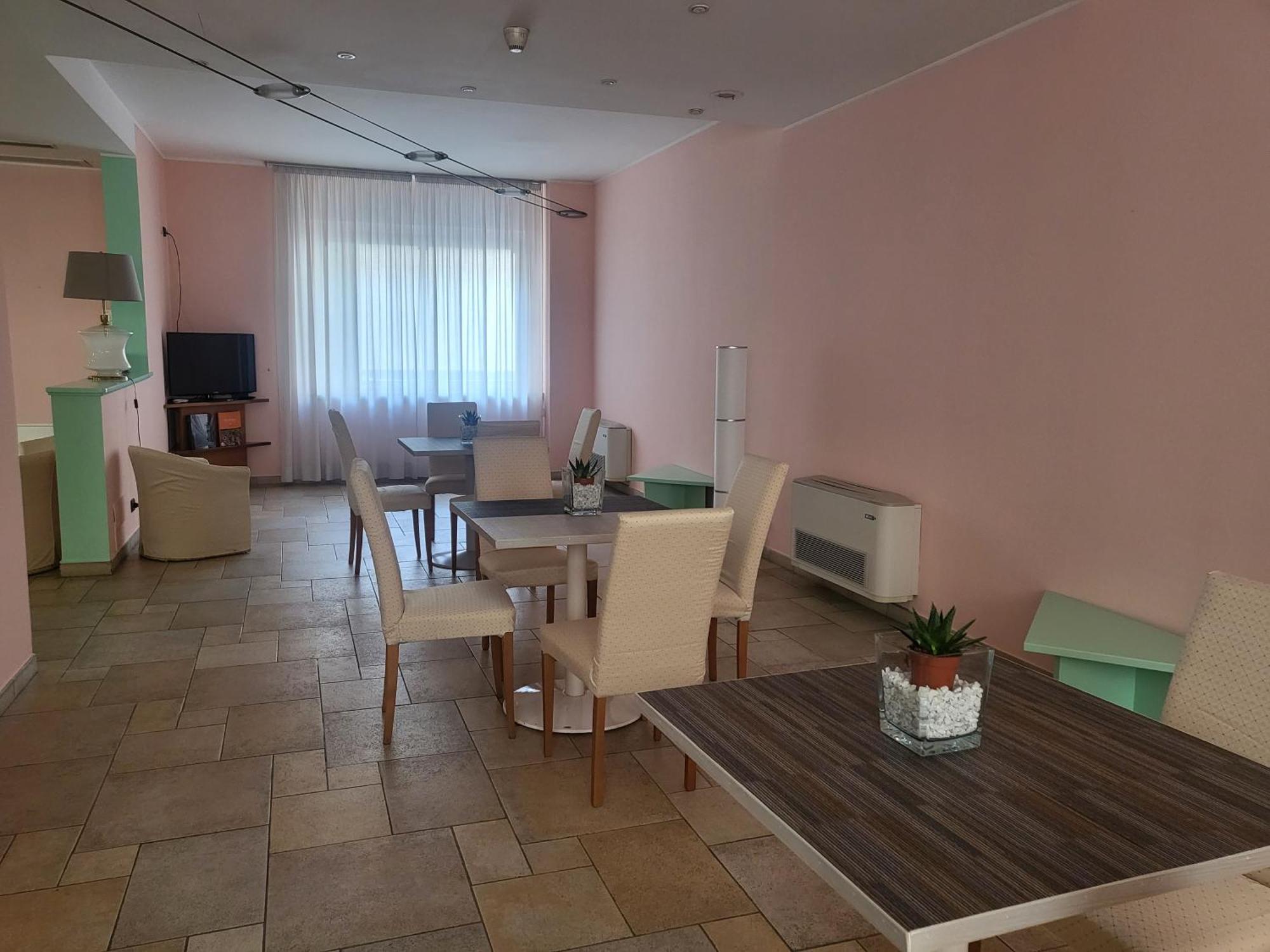 Hotel Lux Alessandria Eksteriør billede