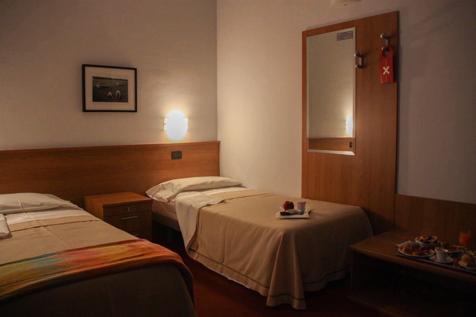 Hotel Lux Alessandria Eksteriør billede
