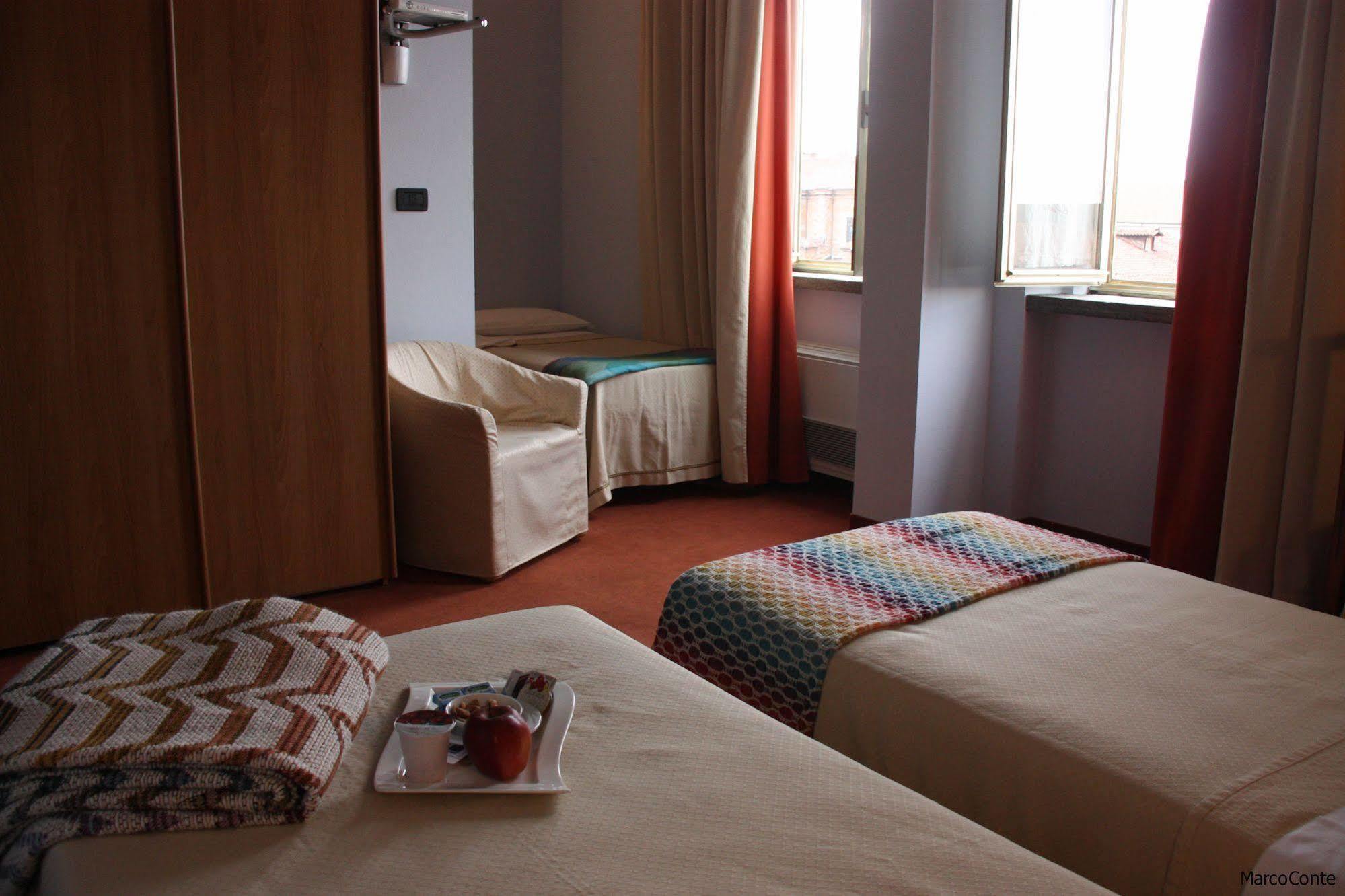 Hotel Lux Alessandria Eksteriør billede