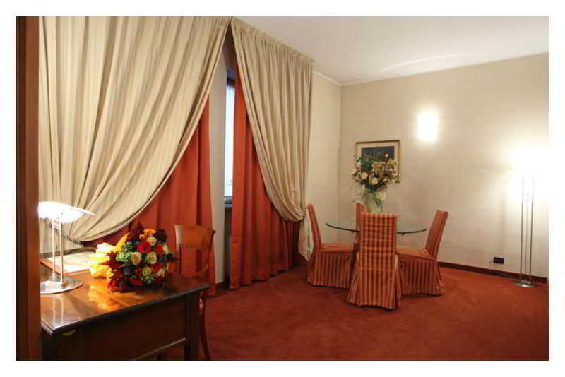 Hotel Lux Alessandria Eksteriør billede