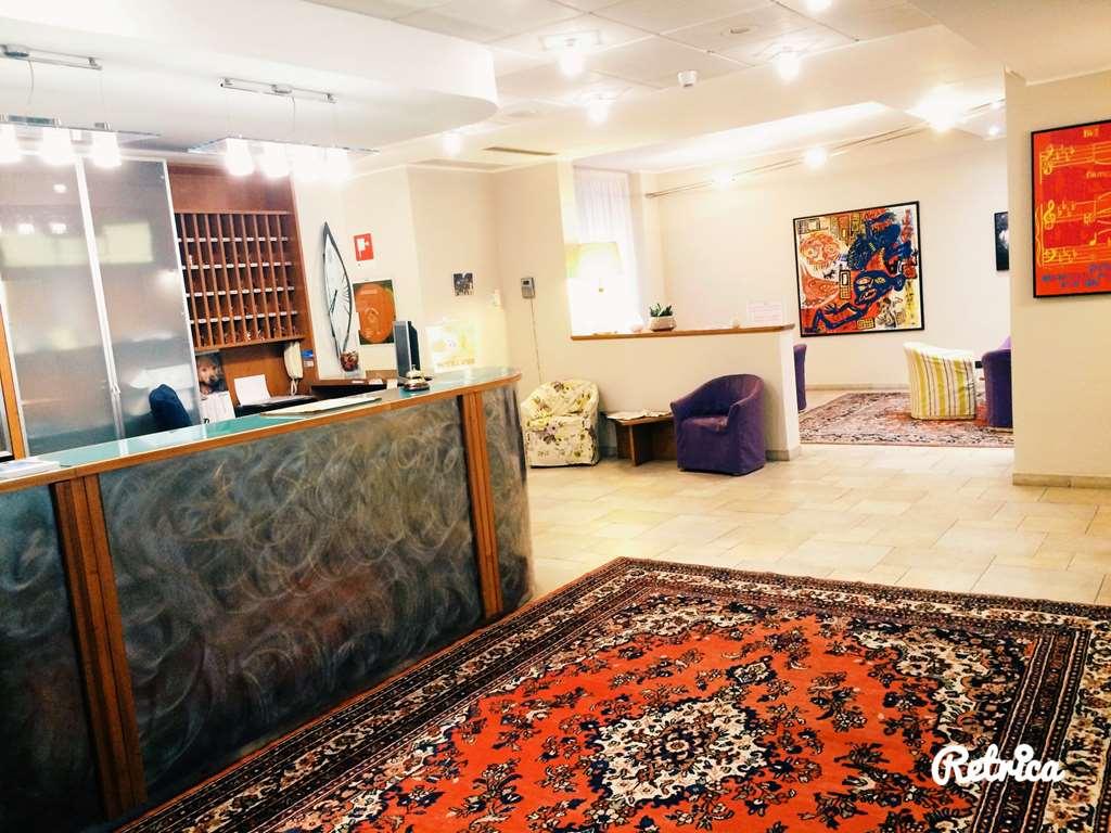Hotel Lux Alessandria Interiør billede
